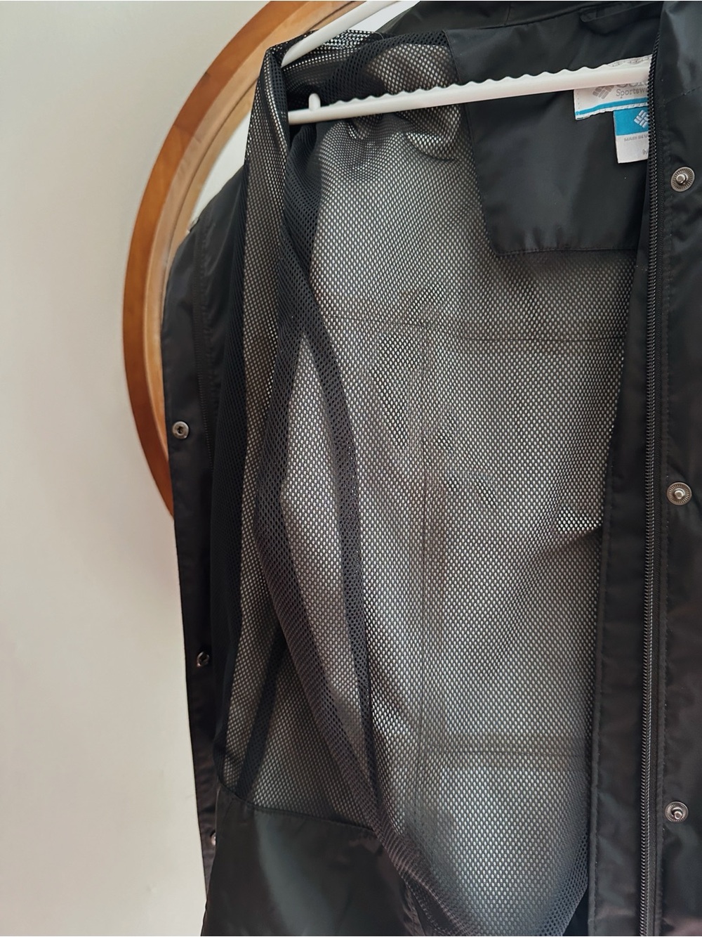 Columbia rain jacket - Picture 6 of 8